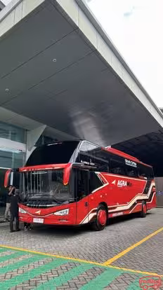 Agramas Bus-Front Image