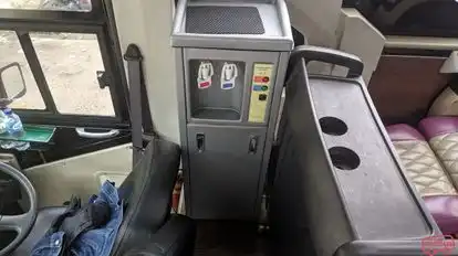 Po Logos Bus-Amenities Image