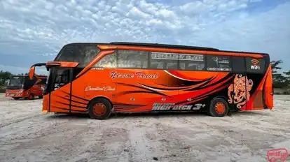 PT. Yassoe Travel Bus-Front Image