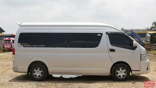 Family Raya Ceria Bus-Front Image