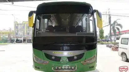 Family Raya Ceria Bus-Front Image