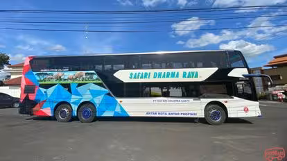 Safari Dharma Raya Bus-Side Image