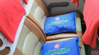 Safari Dharma Raya Bus-Seats Image