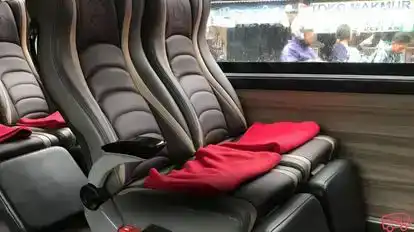 Safari Dharma Raya Bus-Seats Image
