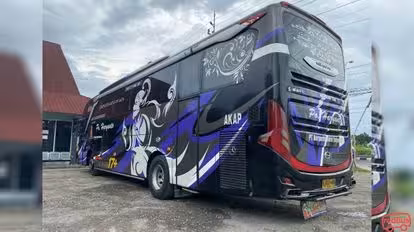 Haryanto Bus-Side Image