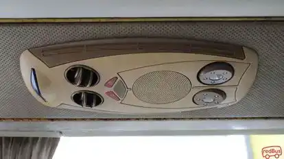 Putra Pelangi Bus-Amenities Image