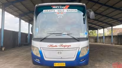 Harta Sanjaya Bus-Front Image