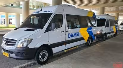 DAMRI Bus-Front Image