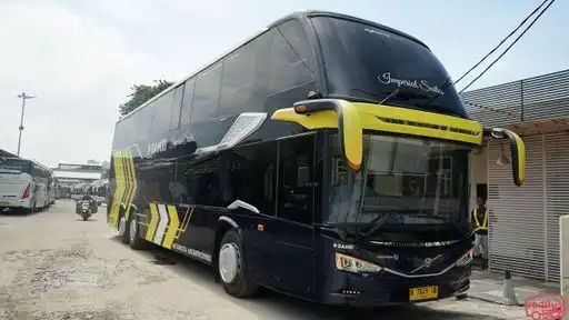 DAMRI Bus-Front Image