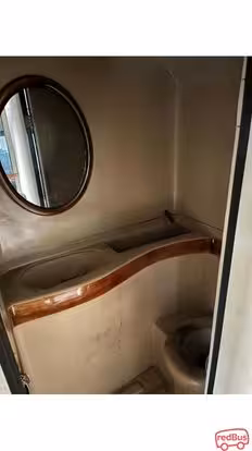 Sari Harum Bus-Amenities Image
