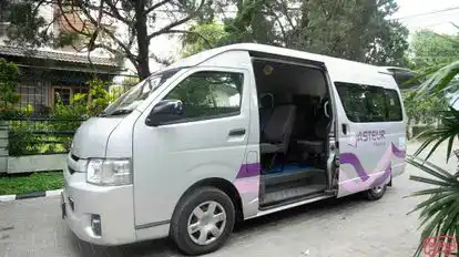 Pasteur Trans Bus-Side Image