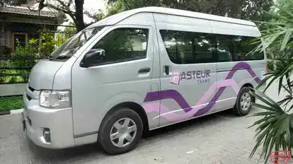 Pasteur Trans Bus-Side Image
