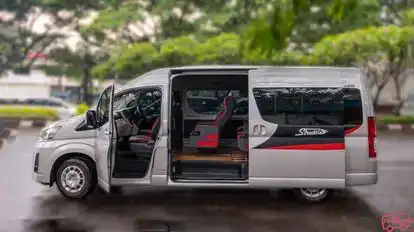 Bhinneka Shuttle Bus-Front Image
