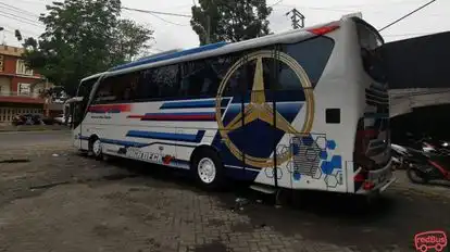 Armada Indah Sumatera Bus-Side Image