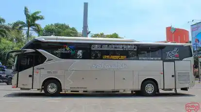 Sahaalah Bus-Side Image