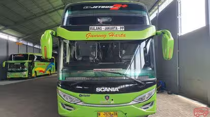 Gunung Harta Solutions Bus-Front Image
