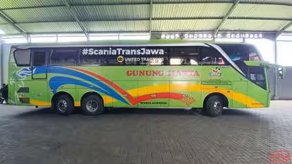 Gunung Harta Solutions Bus-Side Image