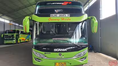Gunung Harta Solutions Bus-Front Image