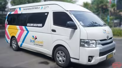 BTM Travel Bus-Side Image