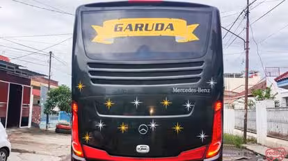 Garuda Bus-Front Image