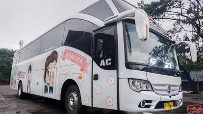 Garuda Bus-Side Image