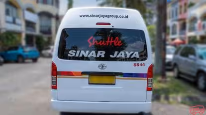 Sinar Jaya Shuttle Bus-Front Image