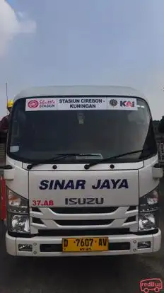 Sinar Jaya Shuttle Bus-Front Image