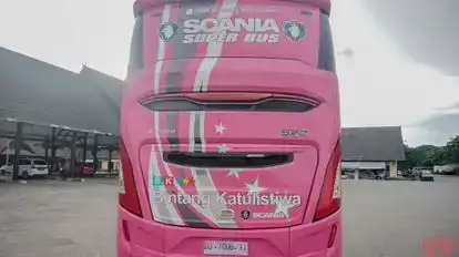 Bintang Katulistiwa Bus-Front Image