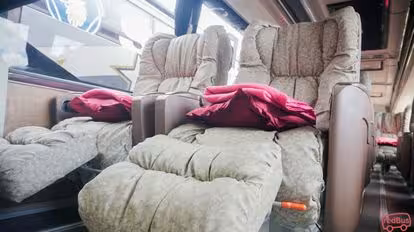 Bintang Katulistiwa Bus-Seats Image