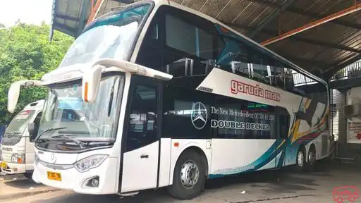 Garuda Mas Bus-Front Image