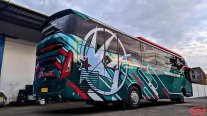 Khatulistiwa Trans Bus-Side Image