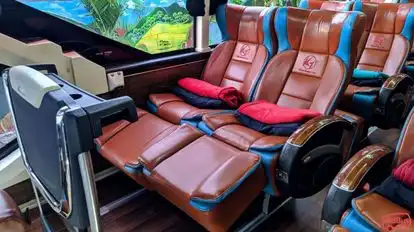 Khatulistiwa Trans Bus-Seats Image