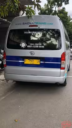 Sadya Trans Bus-Side Image