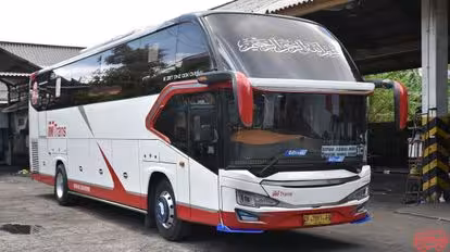 MTrans Bus-Front Image