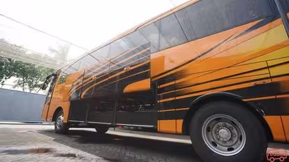 PO Setiawan Bus-Side Image