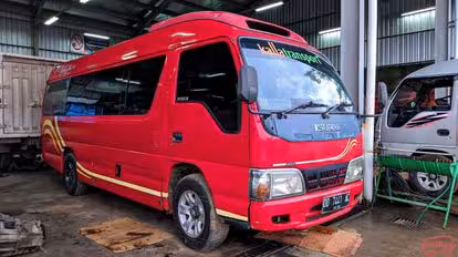 Cahaya Bone Bus-Side Image