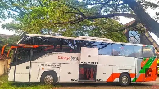 Cahaya Bone Bus-Front Image