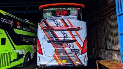 Adhi Putra Bus-Front Image