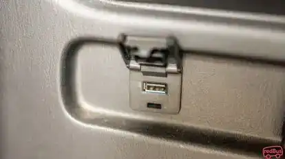 Arnes Shuttle Bus-Amenities Image