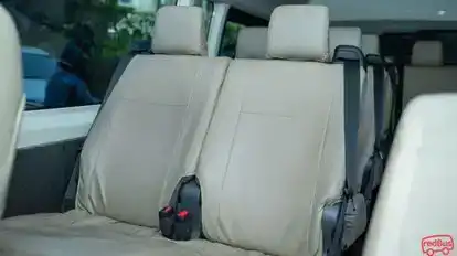 Bina Sarana Shuttle Bus-Seats Image