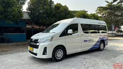 Bina Sarana Shuttle Bus-Front Image