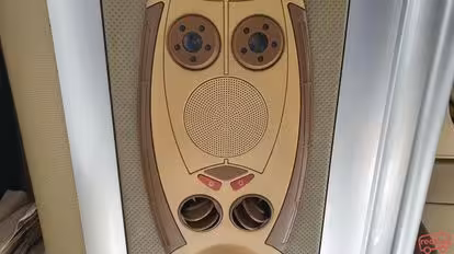 Akas AAA Bus-Amenities Image