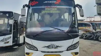 Akas AAA Bus-Front Image