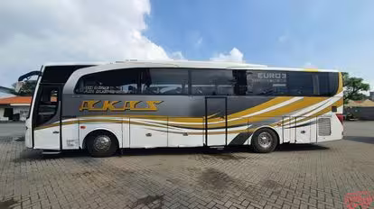 Akas AAA Bus-Side Image