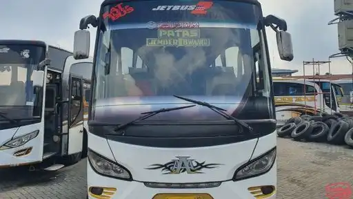 Akas AAA Bus-Front Image