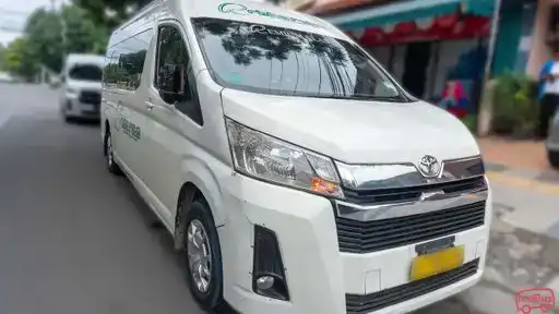 Rimba Raya Travel Bus-Front Image