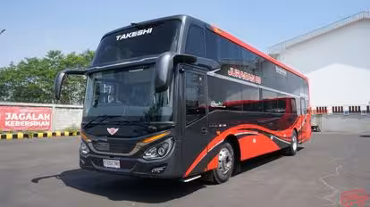 Juragan 99 Bus-Front Image