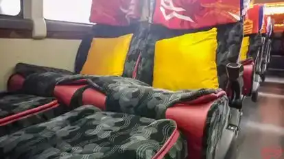 Piposs Bus-Seats Image