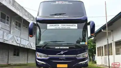 Unicorn Indorent Bus-Front Image