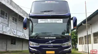 Unicorn Indorent Bus-Front Image